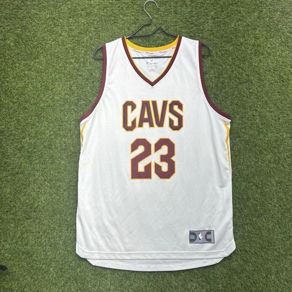 Fanatics Cleveland Cavaliers Jersey Mens Large LeBron James #23 White NBA